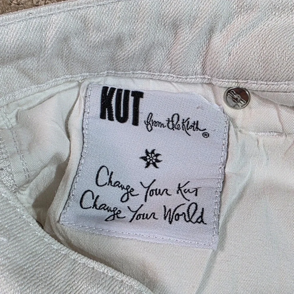 KUT from the‎ Kloth Catherine Boyfriend Short Size 4 White Denim KS734MB1N